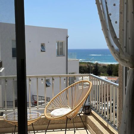 Sea View Apartment Near The Beach Paphos Extérieur photo