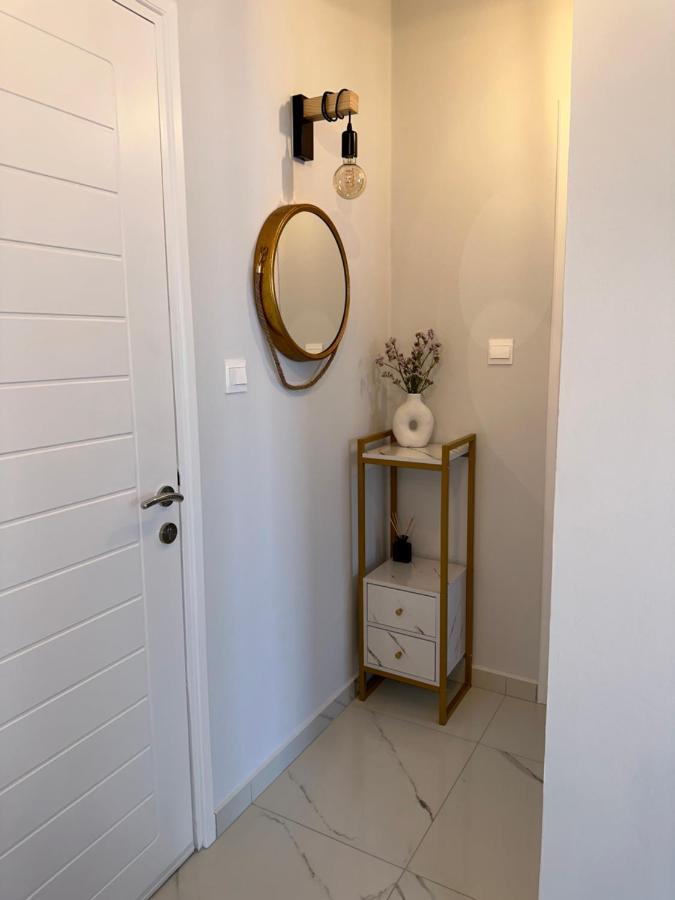 Sea View Apartment Near The Beach Paphos Extérieur photo